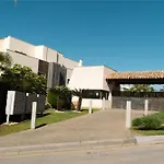 Apartamento Luxury 2br Near Marbella & Puerto Banus Pool, Padel, Parking Estepona