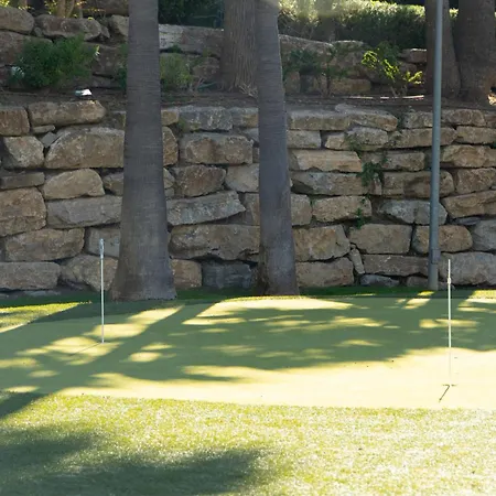 Luxury 2br Near Marbella & Puerto Banus Pool, Padel, Parking Apartamento